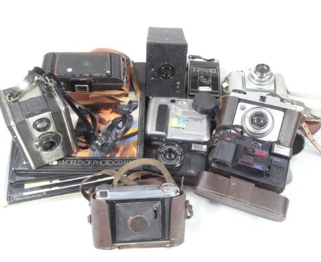 Various cameras, equipment, etc., Bella camera, case 12cm high, various cameras, etc.  (a quantity)