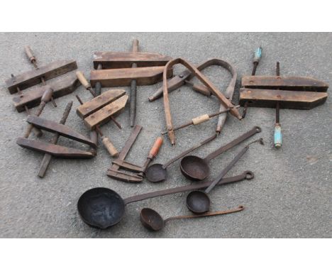 Various early 20thC wooden hand tools, planes, etc.  (a quantity, various dimensions)
