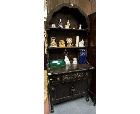 NEAT OAK ARCH TOP DRESSER