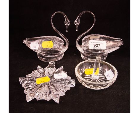WATERFORD DECORATION, PAIR OF SWANS + RING HOLDER
