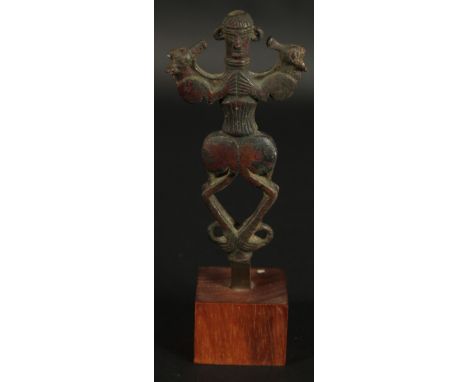 A RARE ANCIENT PERSIAN LURISTAN BRONZE IDOL, mounted to wooden base, bronze 12.5cm.