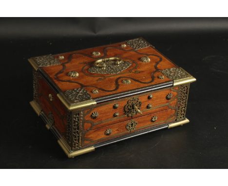 A VERY FINE 18TH-19TH CENTURY DUTCH COLONIAL BATAVIAN BRASS MOUNTED CASKET, with drawer to the front and bearing original key