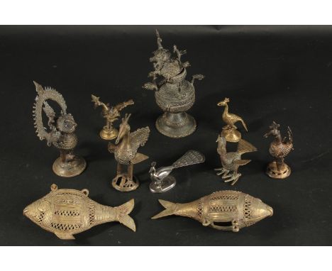 A COLLECTION OF INDIAN BRONZE ITEMS, (qty).