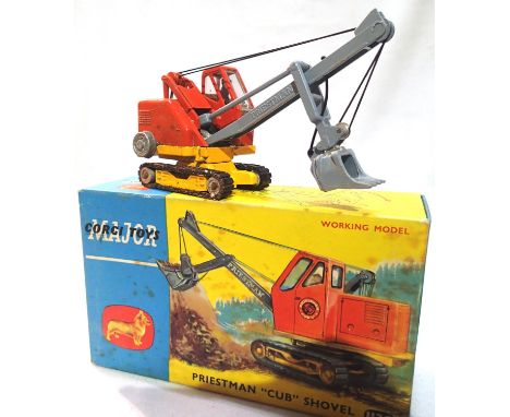 Corgi 1128 Priest man Cub Shovel in good condition, chips etc, box is fair. P&amp;P Group 1 (£14+VAT for the first lot and £1