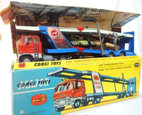 Corgi 1138 Ford Car Transporter in very good to excellent condition, working, box is good to very good. P&amp;P Group 1 (£14+