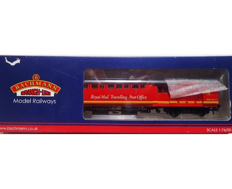 OO scale Bachmann 39435 Royal Mail Post Office sorting van, TPO Red in excellent to near mint condition, wear to box. P&amp;P