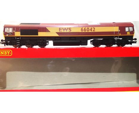 OO scale Hornby R2651 class 66 diesel, 66042 Lafarge Buddon Wood, EWS Maroon in excellent condition, no paperwork, box has we