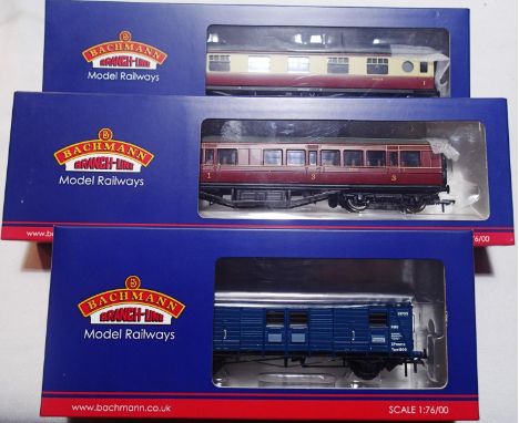 Three OO scale Bachmann coaches/van to include a 39528 CCT BR Blue box with PMV van, 34252D 57ft corr/composite LMS Crimson, 