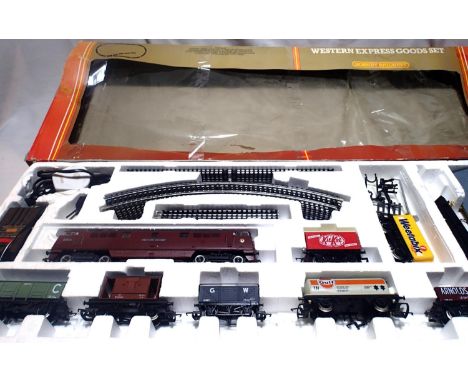 OO scale Hornby R538 Western Express Goods set comprising Western Courier locomotive, eight wagons, track and controller etc.