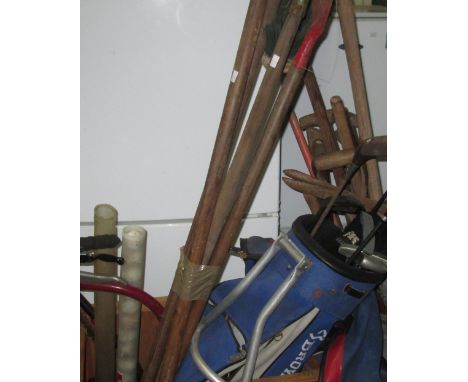 Tea chest of garden tools, golf clubs, golf balls & wooden painters steps etc.
