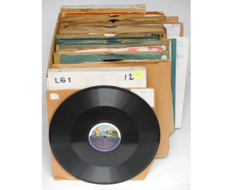 Vocal records, 10-inch: Seventy-six, by McCormack (30), Midgly, Martinelli, Maurel, de Muro, de Muro Lomanto, Mantelli, von M