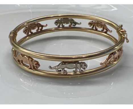 Ladies 9ct gold 3 tone bangle with cats (13.2g)
