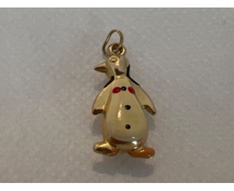 9ct gold and enamel penguin pendant (1g)