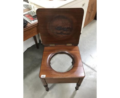 A commode (no liner)
