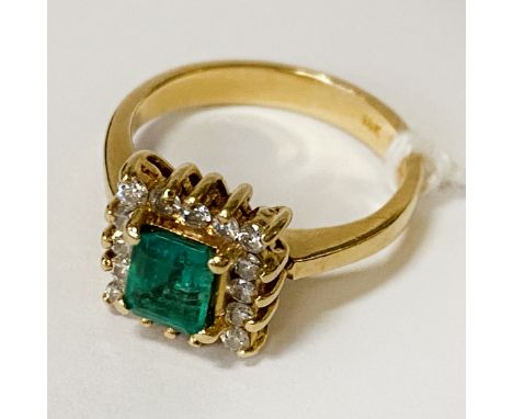 EMERALD &amp; DIAMOND RING - SIZE I - 3.8 GRAMS APPROX