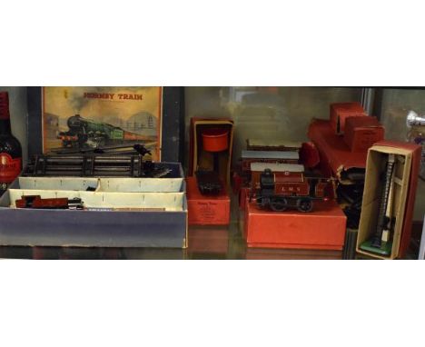 Model Railway - Hornby O gauge - Train set in original box, together with various other rolling stock, loco, accessories and 