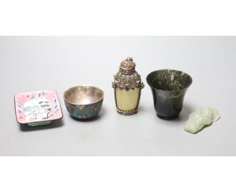 Assorted Chinese small items, including a celadon jade figure of a boy grasping a lotus leaf, 6.7cm, snuff bottle, cloisonne 