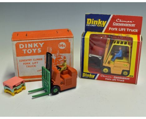 Dinky Diecast Toys 'Coventry Climax Fork Lift Truck' 14c made in England by Meccano, with pallets, original box, in good cond