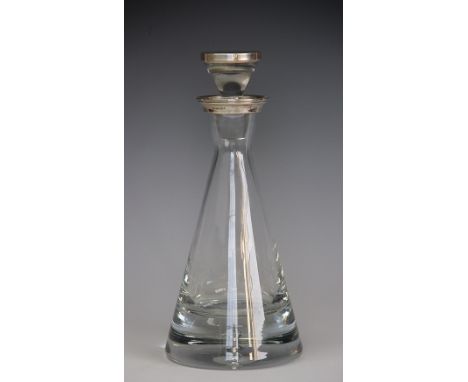 A silver topped decanter and stopper, W I Broadway & Co, Birmingham 2003, of plain conical form and with silver mounted stopp