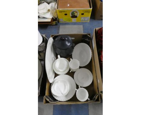 A Box of Ceramic Dinnerwares 