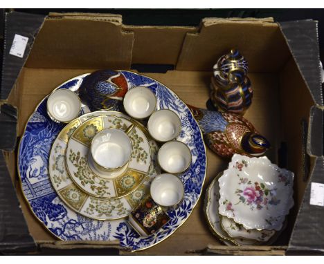 Royal Crown Derby paperweights, cat, robin and pheasant (A/F pheasant) With Posie pattern trinket dishes, Hamilton, Imari, pa