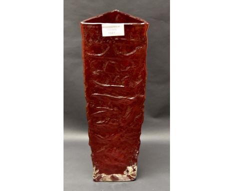 Whitefriars ruby bark vase
