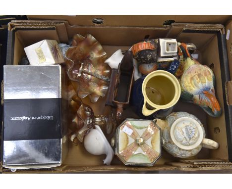 Assorted ceramics box to include Rooster colourful, novelty teapot, a Satsuma novelty elephant tea pot, biscuit barrel, three