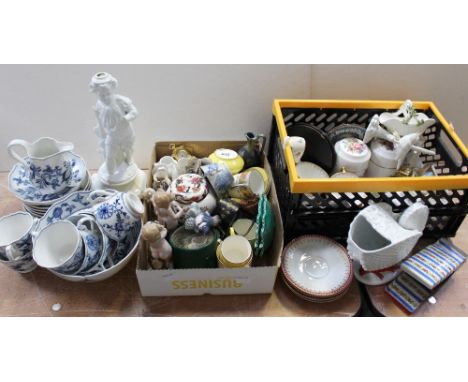 A quantity of ceramics to include a Meissen 'Onion' pattern part tea service to include cups, saucers and a large bowl, Conti