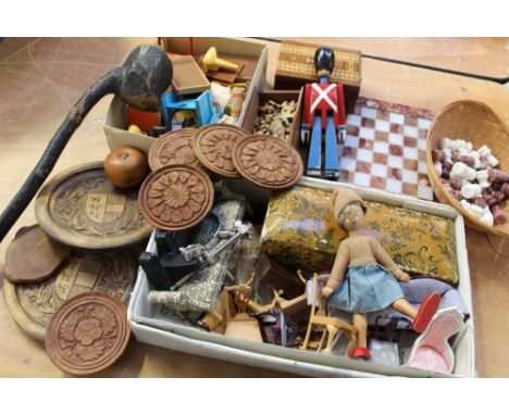 A collectors' lot to include a papier mâché box containing two small dolls, a wooden soldier doll, a small quantity of vintag