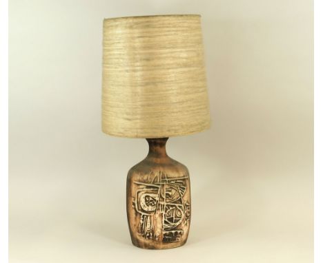 TREMAEN. A Tremaen Pottery lamp base with original shade. Original paper label to the base. Max. height 63cm.