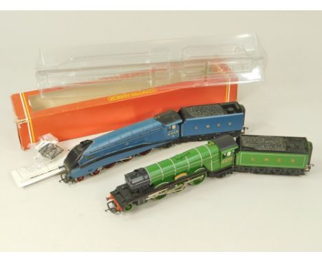 HORNBY LOCOMOTIVES. Two '00' gauge Hornby locomotives &amp; tenders. R.077 LNER A5 Class 4-6-2 'Mallard', mint in box &amp; L