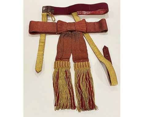 Foot Guards Officer’s State Waist Sash and sword belt with slings.A good post 1900 state sash of gold and crimson net with fr