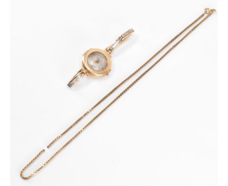 A hallmarked 9ct gold box link necklace chain. The chain AF. Weight 7.8g. Measures 18.5 inches. Together with a 15ct gold cas