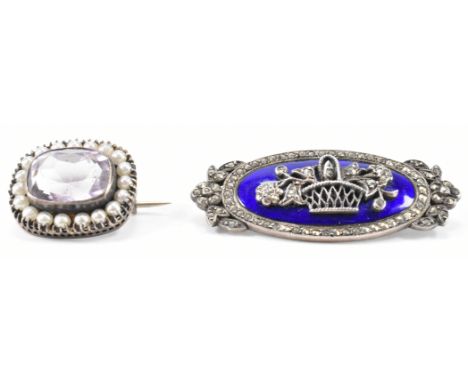 A pearl and amethyst lace pin measures approx 1.7cm together with a white metal enamel and marcasite brooch pin circa 1930s m