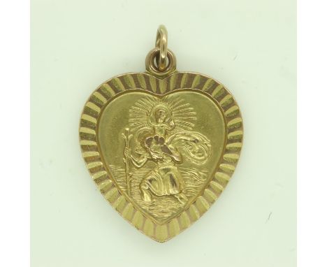 9ct gold heart-form St Christopher pendant, drop L: 23 mm, 2.9g. UK P&amp;P Group 0 (£6+VAT for the first lot and £1+VAT for 