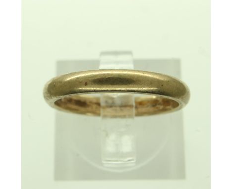 9ct gold wedding band, size M, 2.6g. UK P&amp;P Group 0 (£6+VAT for the first lot and £1+VAT for subsequent lots) 