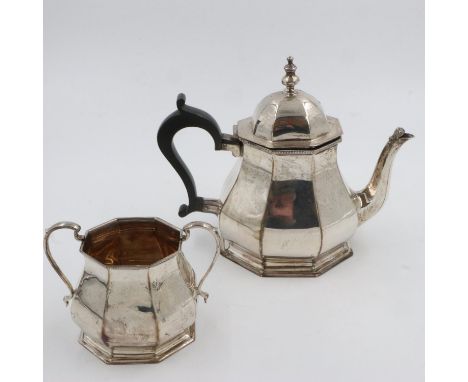 Art Deco hallmarked silver teapot and sugar basin, combined 917g. UK P&amp;P Group 3 (£30+VAT for the first lot and £8+VAT fo