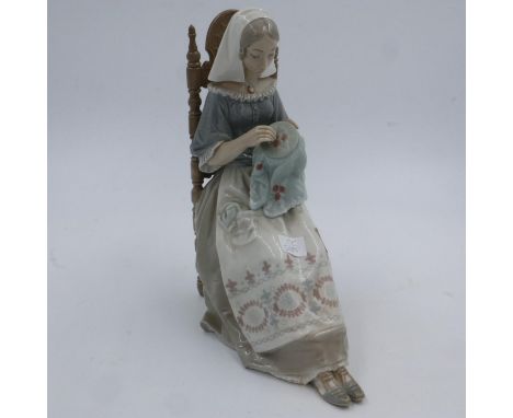 Nao figurine, Lady Sewing, no cracks or chips, H: 28 cm. UK P&amp;P Group 3 (£30+VAT for the first lot and £8+VAT for subsequ