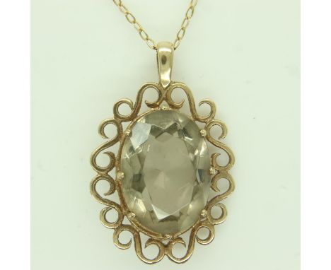 9ct gold pendant necklace, set with a large faceted topaz, drop L: 35 mm, 5.9g. UK P&amp;P Group 0 (£6+VAT for the first lot 