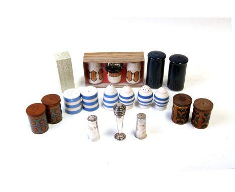 A quantity of vintage retro cruets to include Hornsea &amp; T G Green style examples.