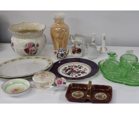 A box of vintage ceramics &amp; glass ware 