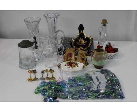 A job lot of vintage glass ware &amp; other 