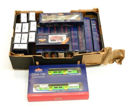 Bachmann OO Gauge 32926 Class 150/1 DMU 2 Car Set in Central Trains livery, 21DCC, (E box G) together with 19 assorted wagon 