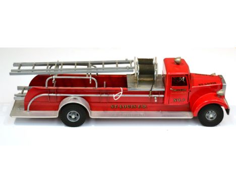 Smith Miller St Louis Fire Department Mo.7 Engine with ten  part ladder, twin hose reels and rubber tyres 24'', 61cm (E, in o
