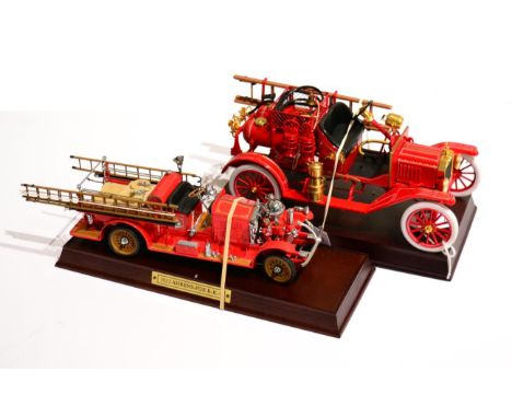 Franklin Mint 1916 Ford T Fire Engine and 1922 Ahrens Fox R-K-4 (both E, with packaging) (2)
