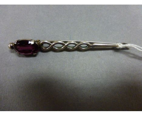 A sterling silver Scottish kilt pin