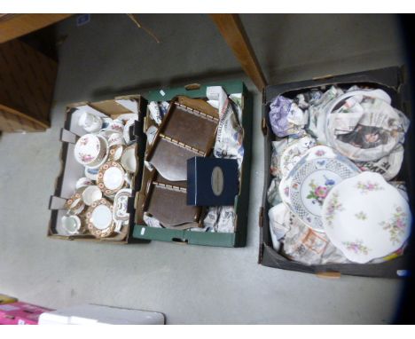 Quantity of Richmond china, plus two boxes of mixed ceramics and three spoon racks