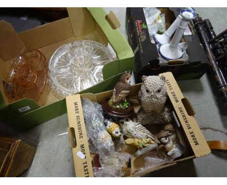 A collection of model birds, along with various glassware etc 