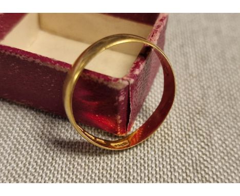 22ct Gold Wedding Band Ring, 2.45g and r+0.5
