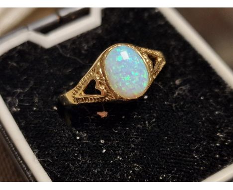 9ct Gold &amp; Opal Dress Ring, size M+0.6